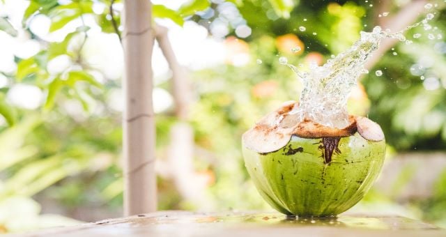 640360coconut-water